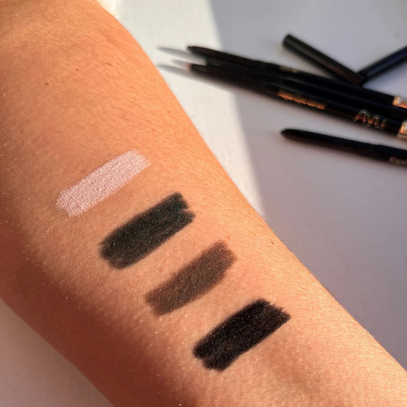 Lápiz de Ojos Ultra Cremoso con Alta Pigmentación y Larga Duración