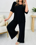 Conjunto de Mujer con Pantalón Ancho y Ajuste Cómodo.