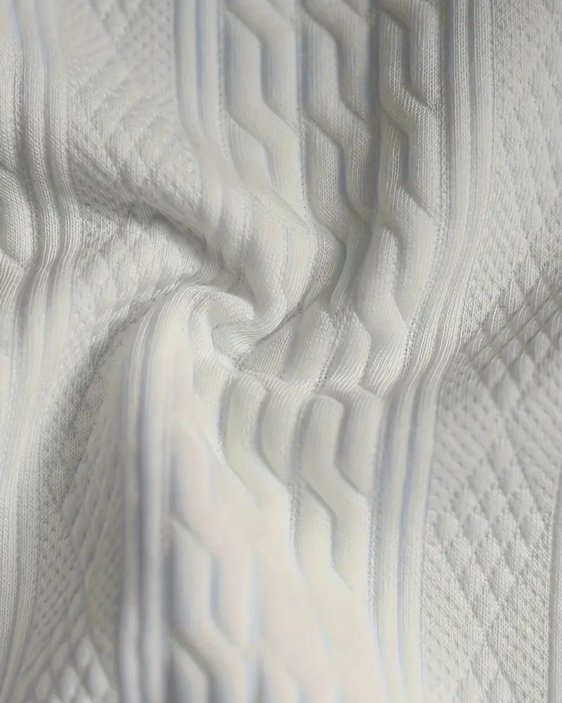 Conjunto de dos piezas en tejido con textura trenzada y cómodo ajuste