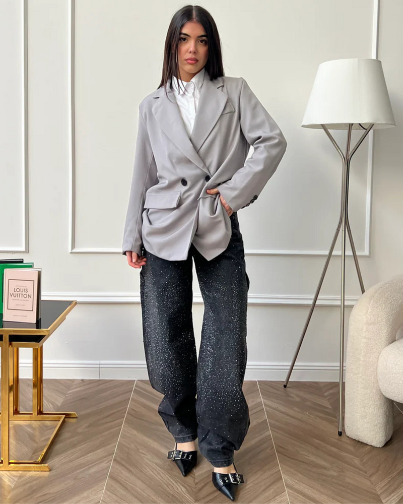 Pantalón Ancho con Detalles de Brillantes y Estilo Cargo
