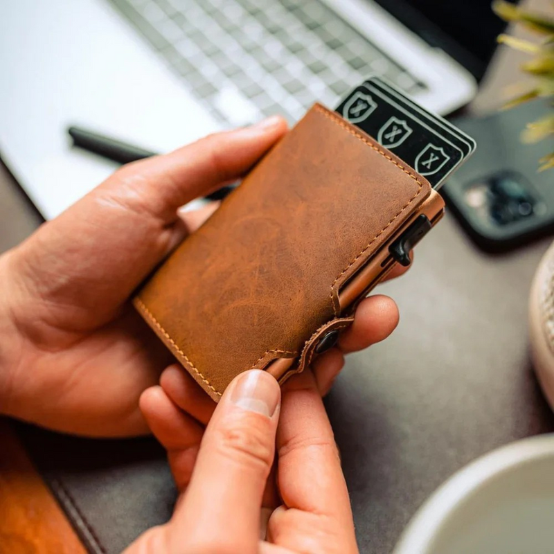 Billetera de Lujo con Protección RFID y Diseño Compacto